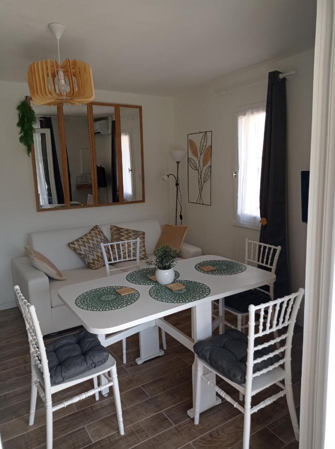 Appartement Jade Dans Residence Proche Tennis/ Centre Naturiste Agde Bagian luar foto